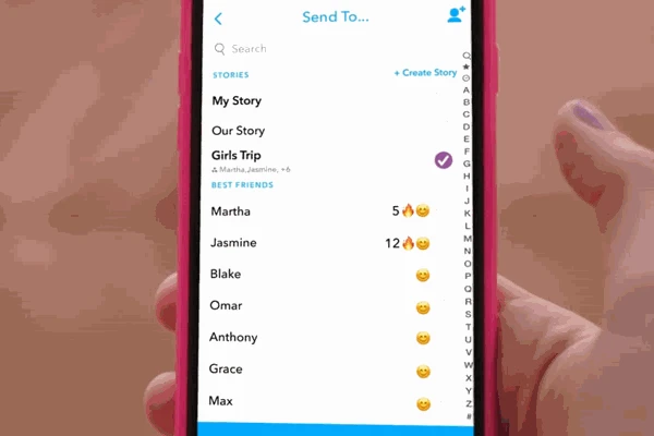 إطلاق قصص سناب شات المخصصة لمشاركة الذكريات الجماعية