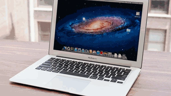 شركة آبل قد توقف انتاج MacBook Air !