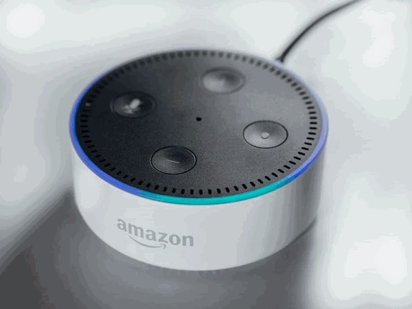 يمكنك أخيراً توصيل مساعد أمازون إيكو بمكبرات صوت  بلوتوث