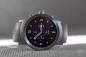 تعلن شركة LG عن ساعات LG Watch Sport الضخمة